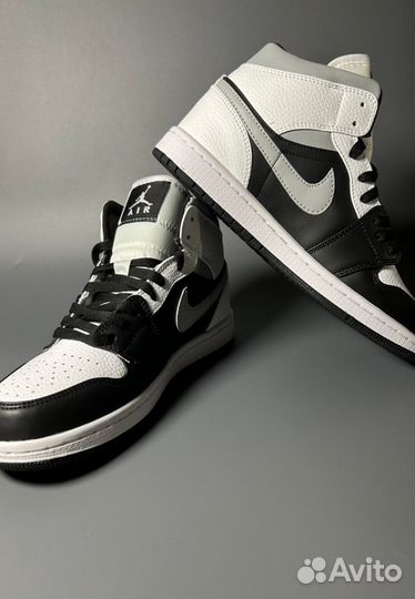 Кроссовки Nike Air Jordan 1 Black & White Люкс