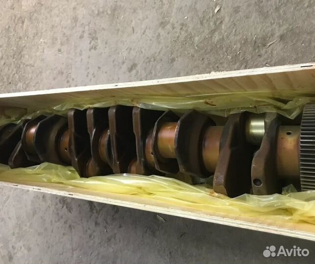 Коленвал CAT