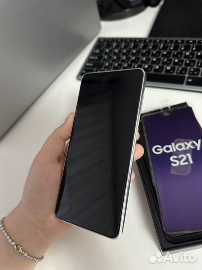 Телефон Samsung galaxy s21 256