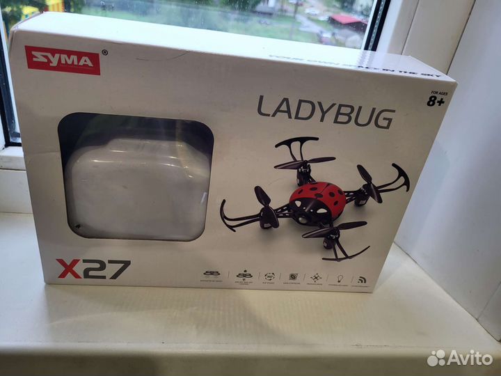 Квадрокоптер с трюками