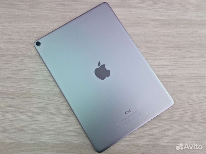 Apple iPad Pro 10.5 64Gb Wi-Fi