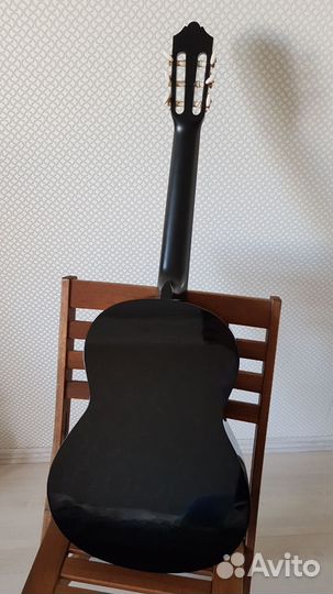 Классическая гитара yamaha C40