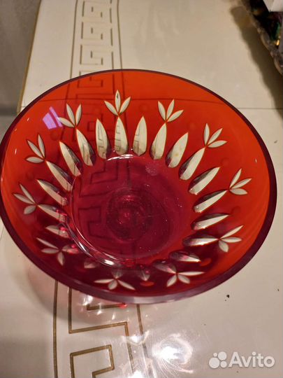 Ваза красное стекло СССР