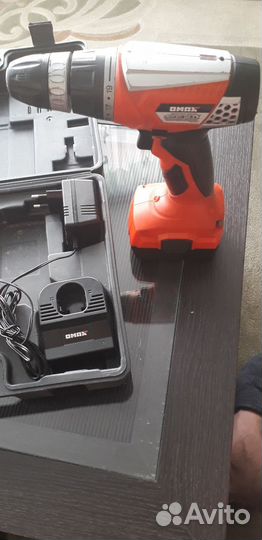 Дрель-шуруповерт