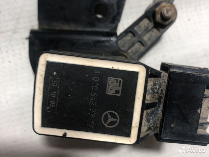 Датчик положения кузова mercedes w164