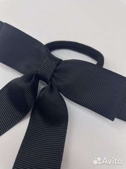 Бант для волос за резинке