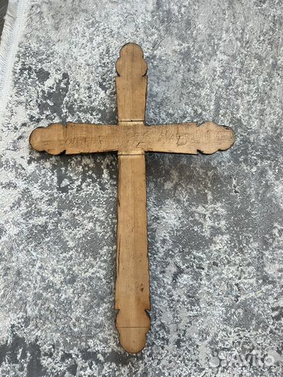 Крест из натурального дерева