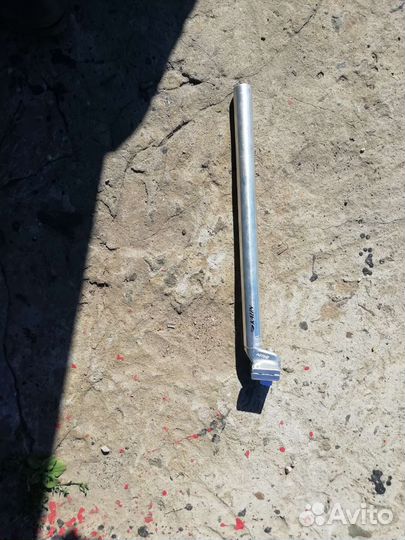 Подседельный штырь