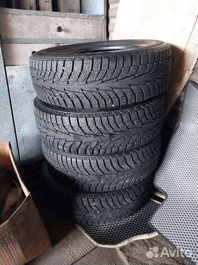 Hankook Winter I'Cept iZ 2 W616 175/65 R14 86T