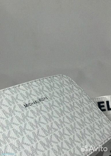 Michael Kors: стильная сумка через плечо для вас