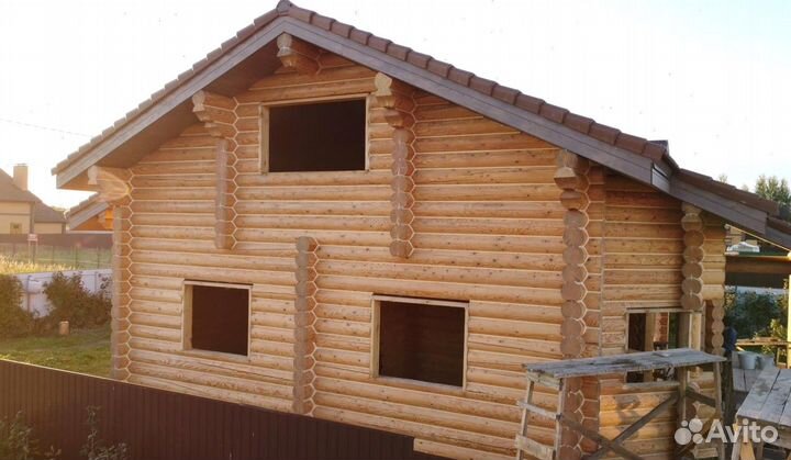 Оцилиндрованное бревно для строительства дома