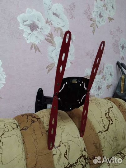 Кронштейн для телевизора