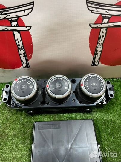 Блок управления климат-контролем Mitsubishi Lancer