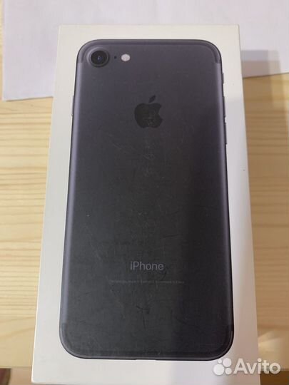 Оригинальная коробка от iPhone 7 32гб черный