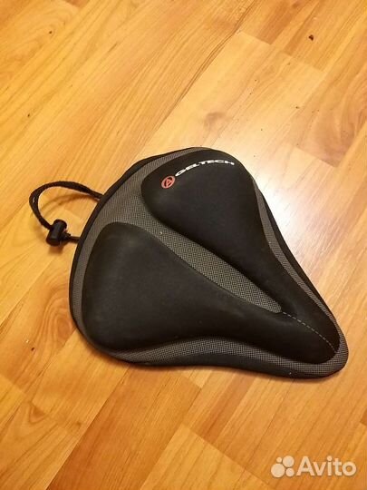 Седло на велосипед мягкое универсальное