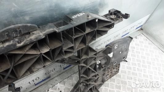 Передняя панель крепления облицовки (телевизор) re