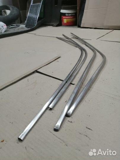 Молдинг водостока крыши газ Волга хром