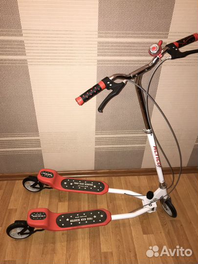 Инерционный самокат