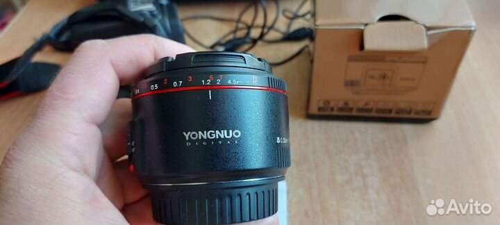 YongNuo Canon 50mm f/1.8 II в отличном состоянии