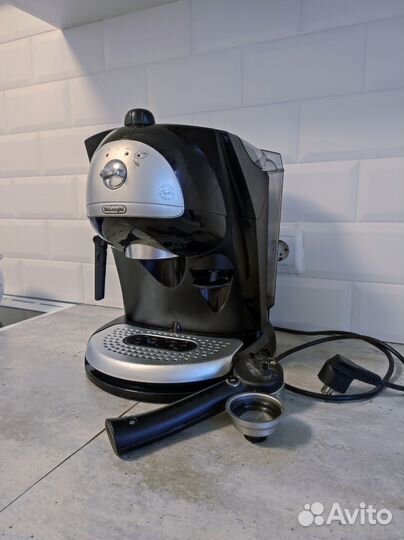 Кофеварка рожковая delonghi