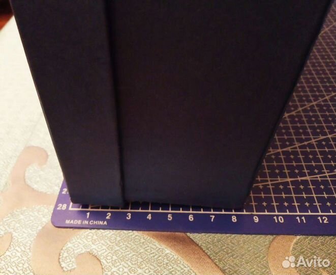 Подарочная коробка