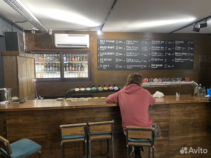 Бар- магазин крафтового пива с кухней под ключ