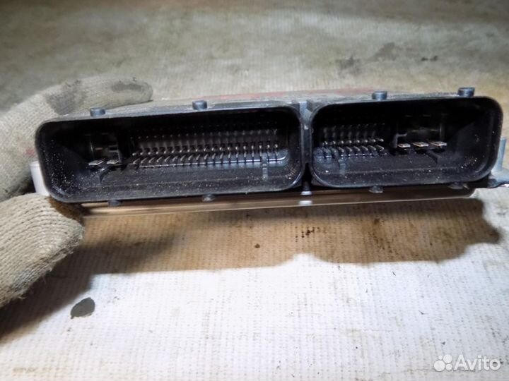 Блок управления двигателем Passat B5 2000-2005