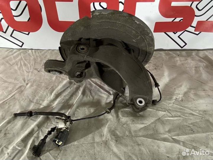 Цапфа задняя правая Land Rover Range Rover Evoque