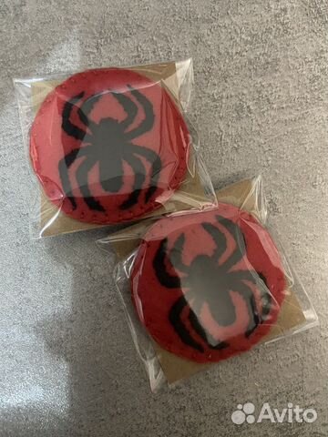 Значок (брошь) Человек Паук