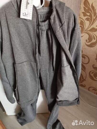 Спортивный костюм женский новый