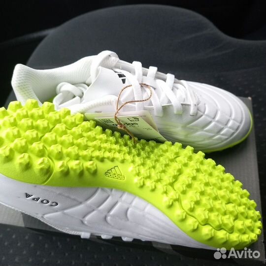 Сороконожки Adidas Copa Pure