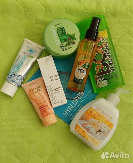 Парфюмированные спреи для тела