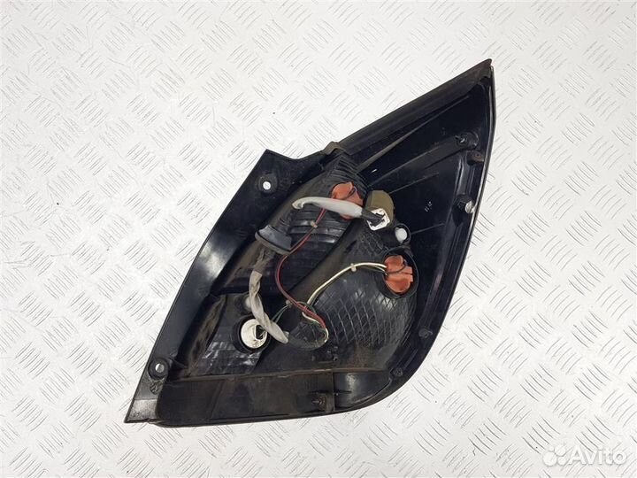 Фонарь задний левый Kia Rio