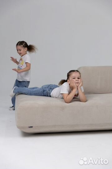 Диван со спальным местом 2700х1650 мм