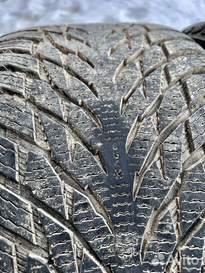Nokian Tyres Hakkapeliitta R3 SUV 295/40 R21