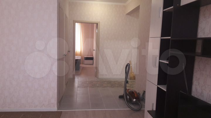 2-к. квартира, 54 м², 1/16 эт.