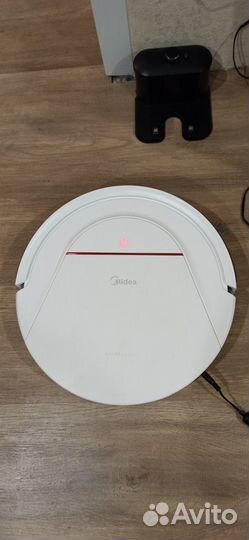 Робот пылесос Midea VCR03W