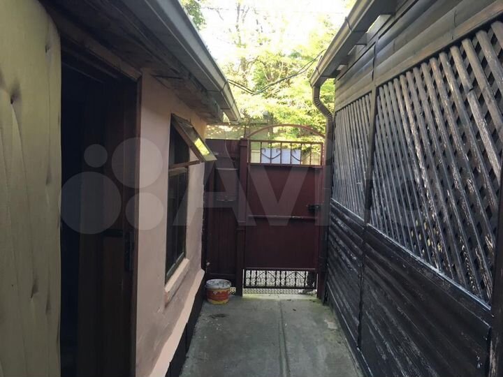 Дом 27 м² на участке 1 сот.