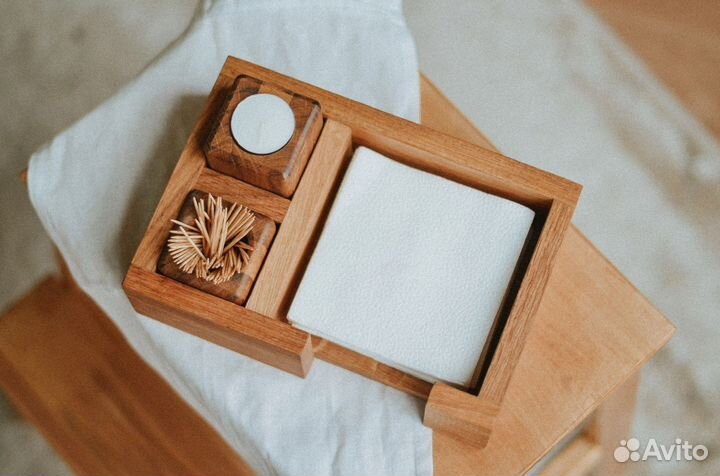 Салфетница из массива дуба