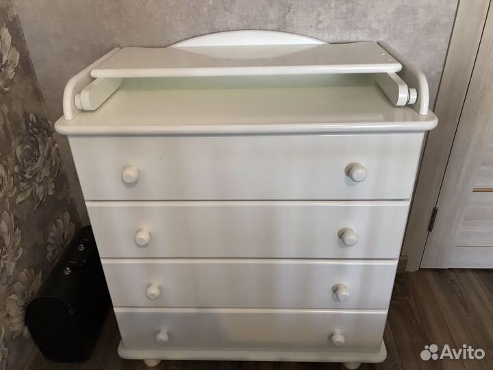 Продам детскую кровать и пеленальный комод