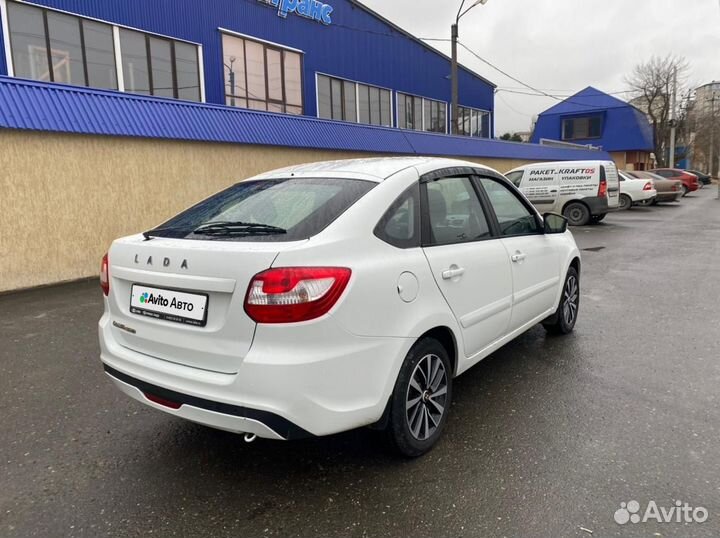 LADA Granta 1.6 МТ, 2021, 103 000 км