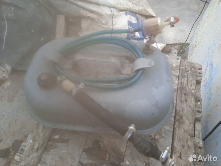 Бензобак для лодочного мотора