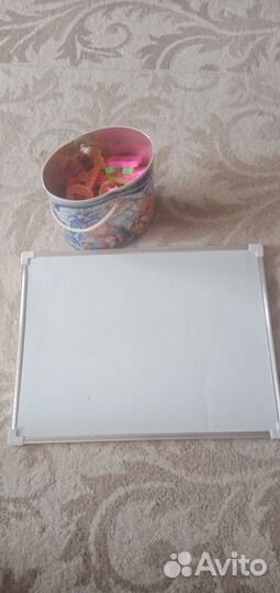 Отдам доску магнитную с буквами