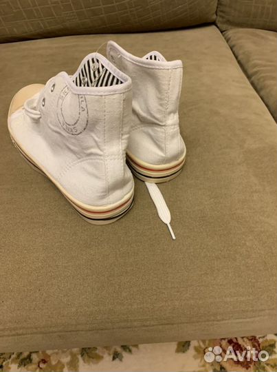 Новые кеды Skila