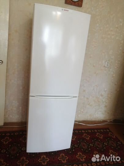 Холодильник б/у двухкамерный bosch