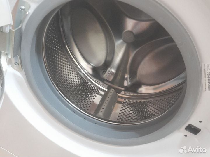 Стиральная машина бу почти новая
