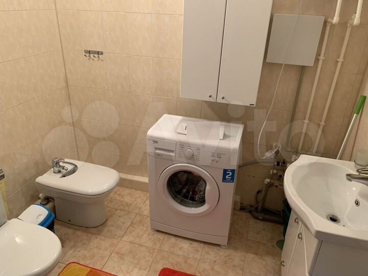 2-к. квартира, 54 м², 1/9 эт.