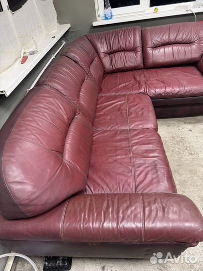 Кожанный диван