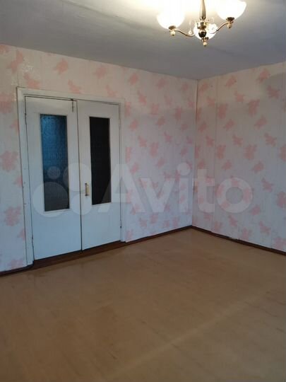 2-к. квартира, 53 м², 1/5 эт.