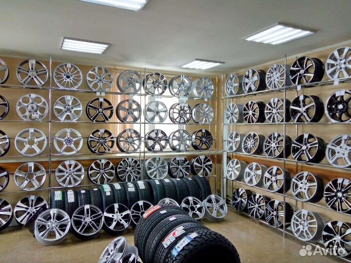 Диски новые литые дл 5*114.3 17*7 ET50 D67.1 Скад